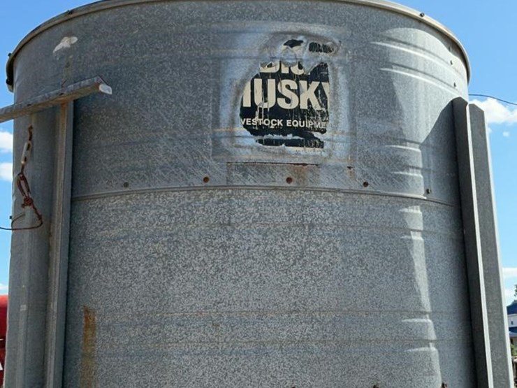 #169-•-big-husky-bin-with-cyclone-image-16