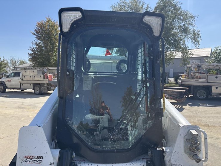 2022-bobcat-t870-image-14