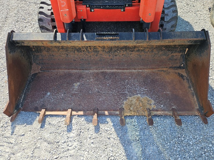 2022-kubota-svl97-2-image-3