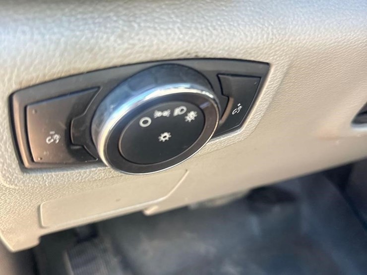 2018-ford-f350-xl-image-25