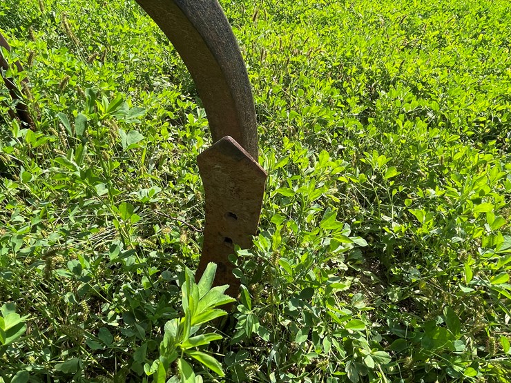 #4437-•-landoll-(7)-tooth-chisel-plow-image-13