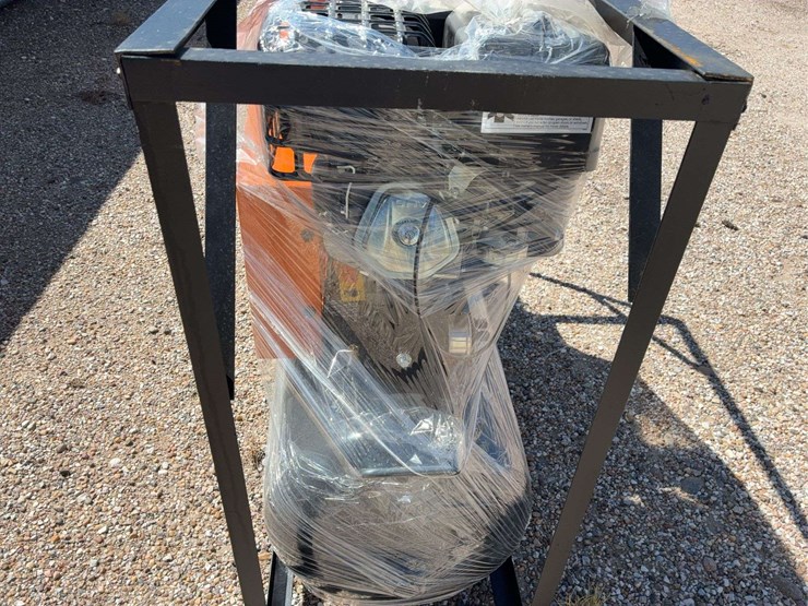 40-gal.-2-stage-air-compressor-air-compressor-image-3