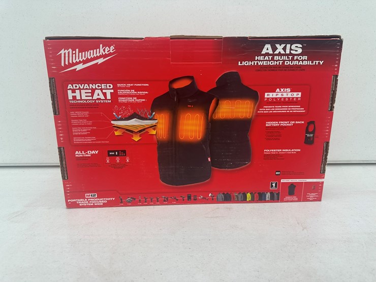 #1587-•-milwaukee-m12™-women's-heated-axis™-vest-(black)-small-image-1