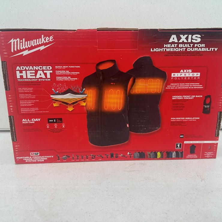 #1587 • Milwaukee M12™ Women's Heated AXIS™ Vest (Black) Small