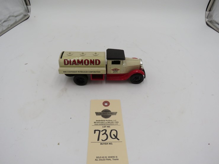 oil-company-advertising-toy-truck-group-image-4