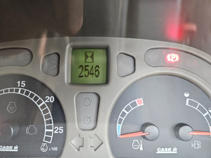 case-ih-mxu100-image-19