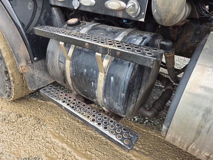 #1701-•-2013-kenworth-t800-log-truck-image-19