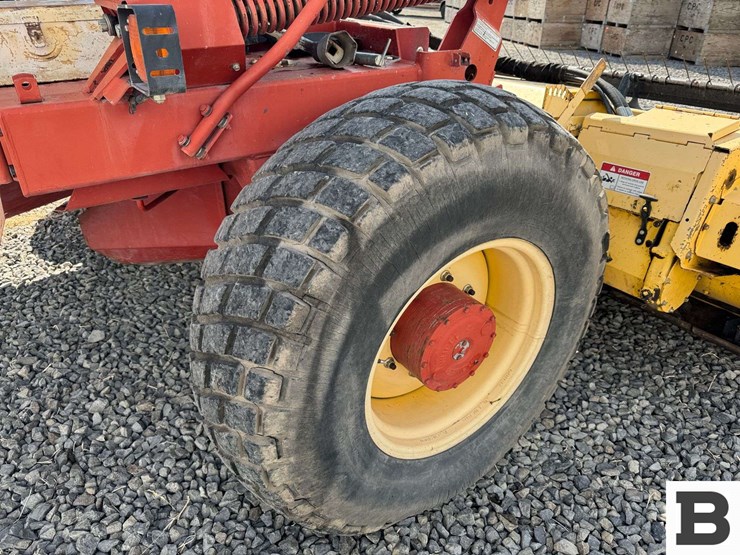 2002-new-holland-hw300-image-64