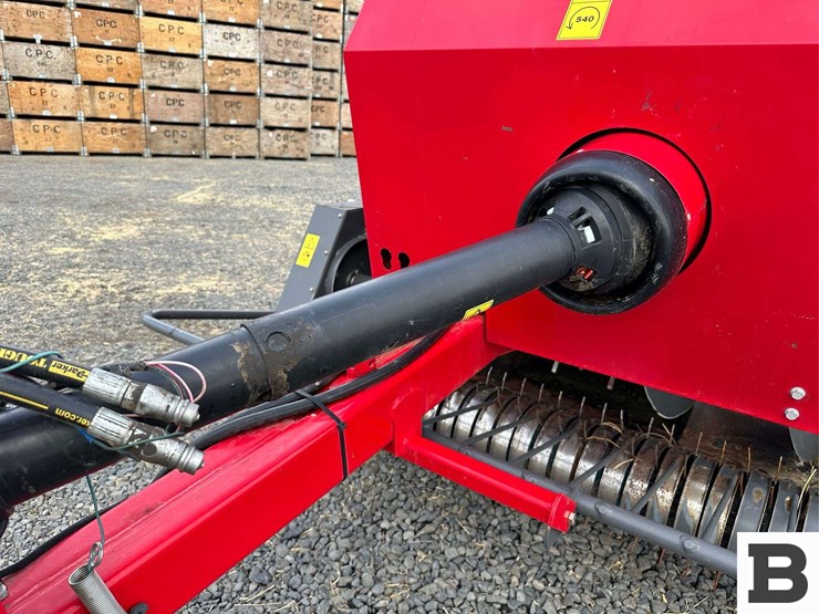 2016-massey-ferguson-1842-image-29