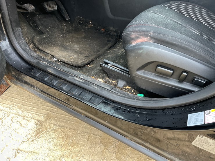 2012-chevrolet-equinox-lt-image-35