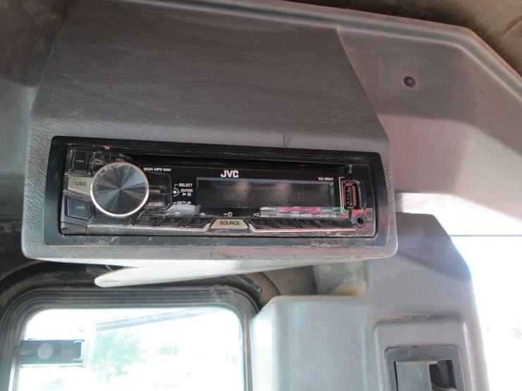 volvo-g720b-image-51