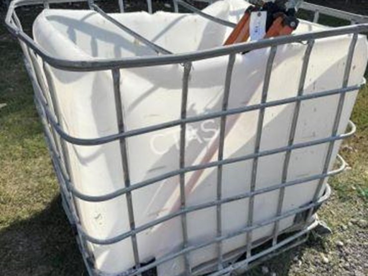 #119-•-bucket-w/-tool-assortment-image-1