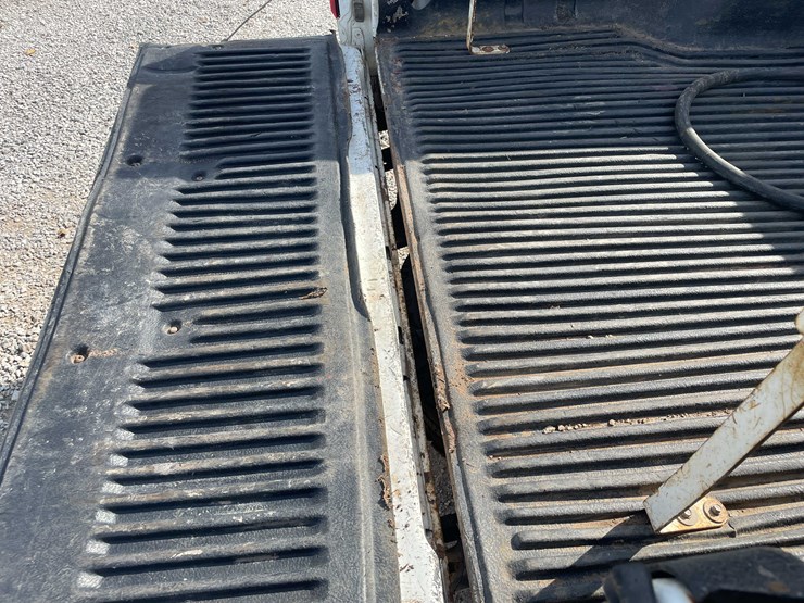 2011-ford-f250-xl-image-66