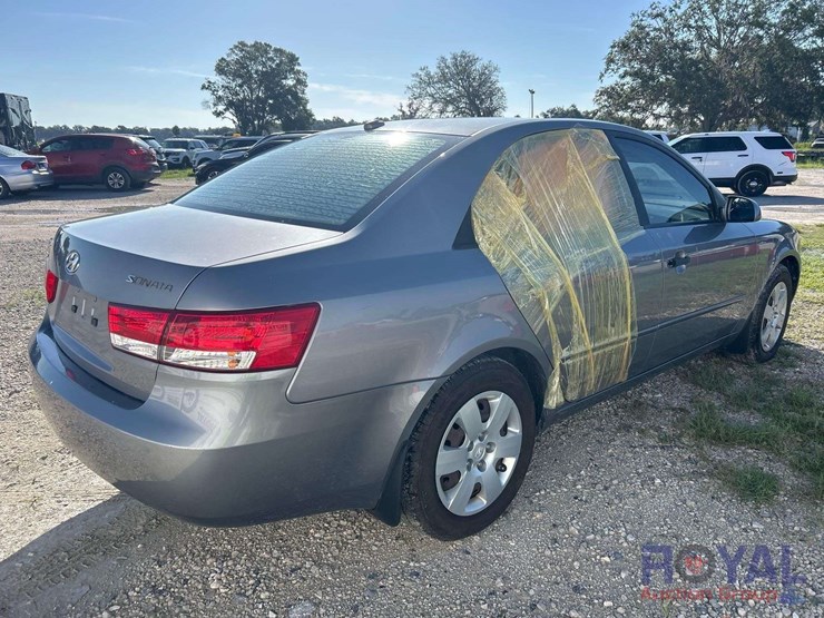 2007-hyundai-sonata-gls-sedan-image-3