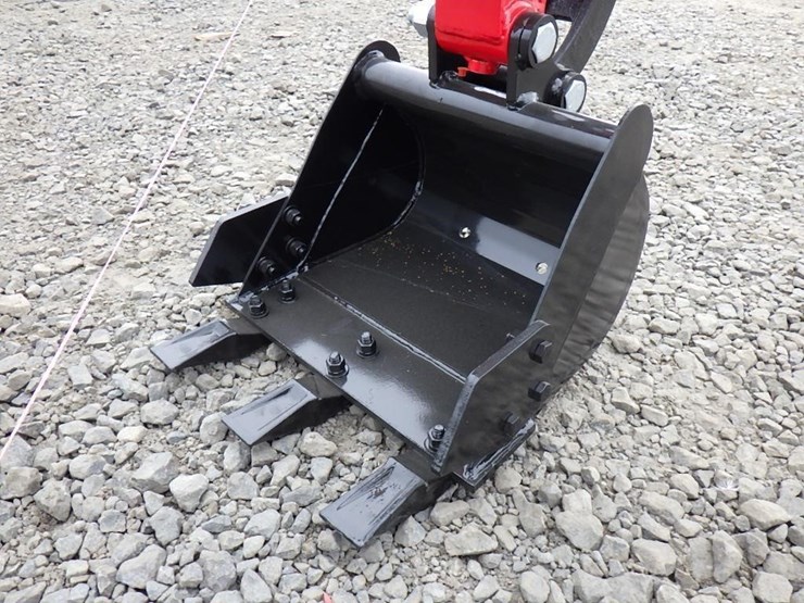 2025-vicsec-13c-hydraulic-excavator-image-14
