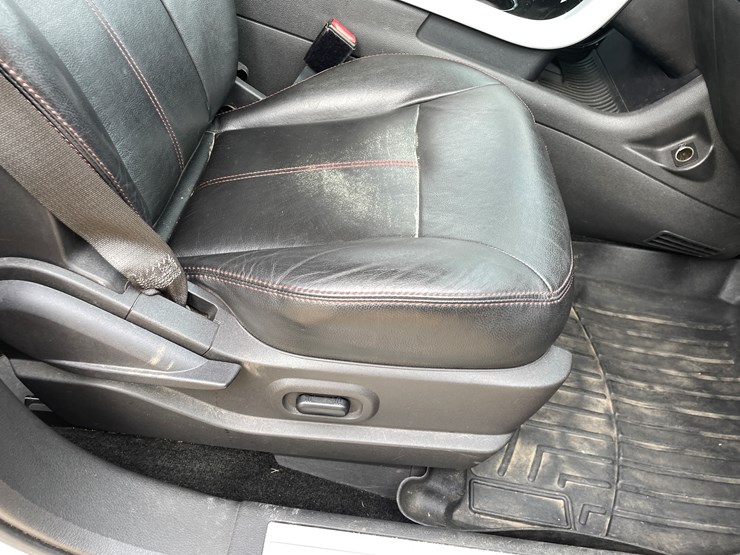 2011-ford-edge-image-42