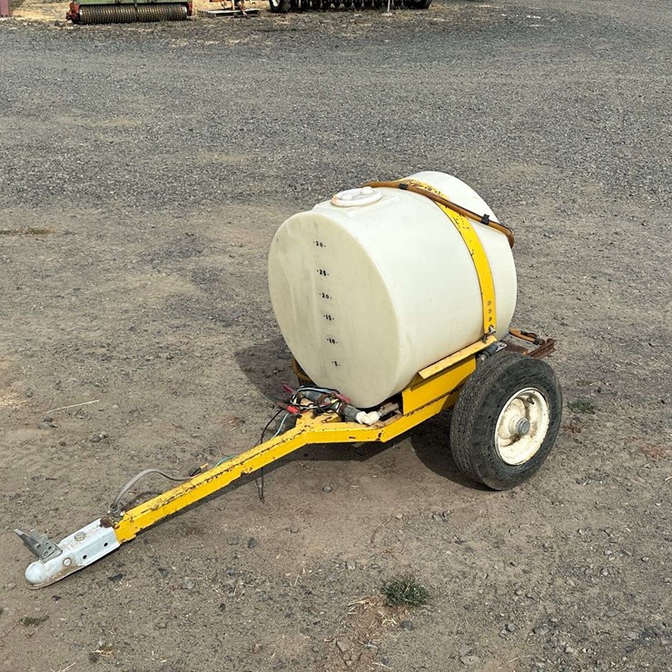 35 Gallon Poly Tank Sprayer