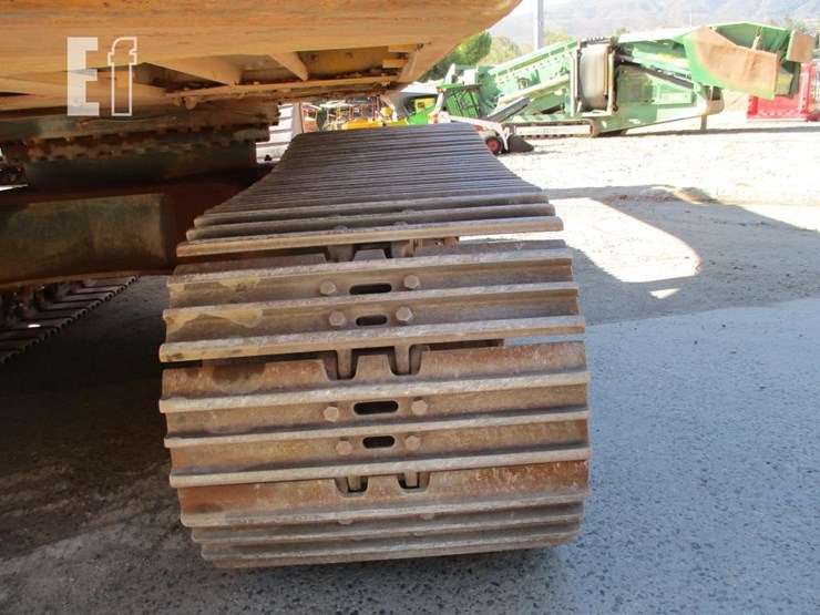 2014-komatsu-pc390-lc-10-image-24