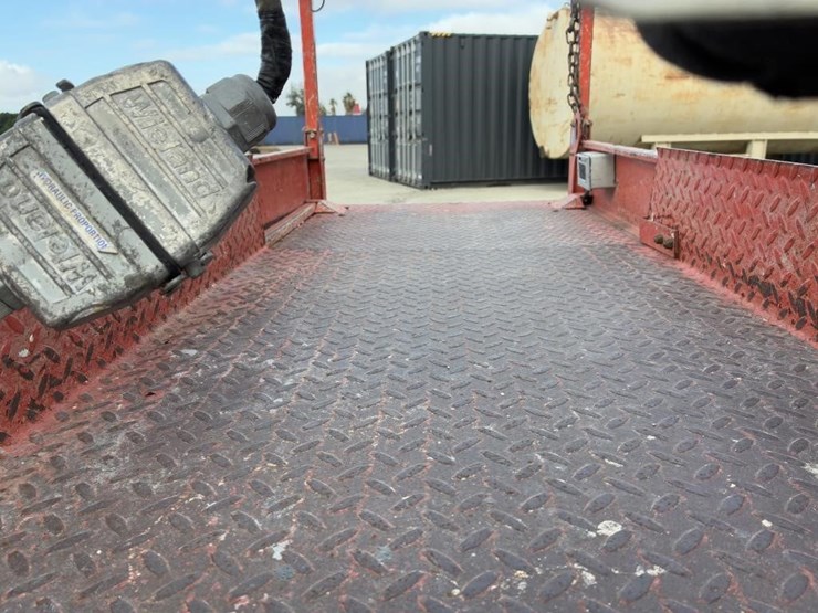 skyjack-sj-3219-scissor-lift-image-9