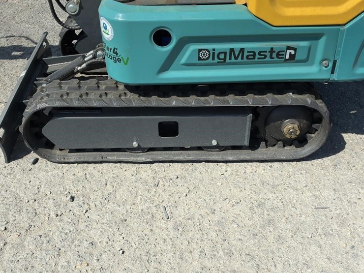 2024-dig-master-dm100-excavator-image-11