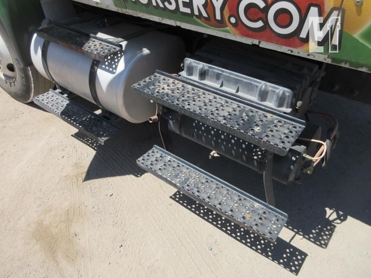 2014-international-durastar-4300-image-17