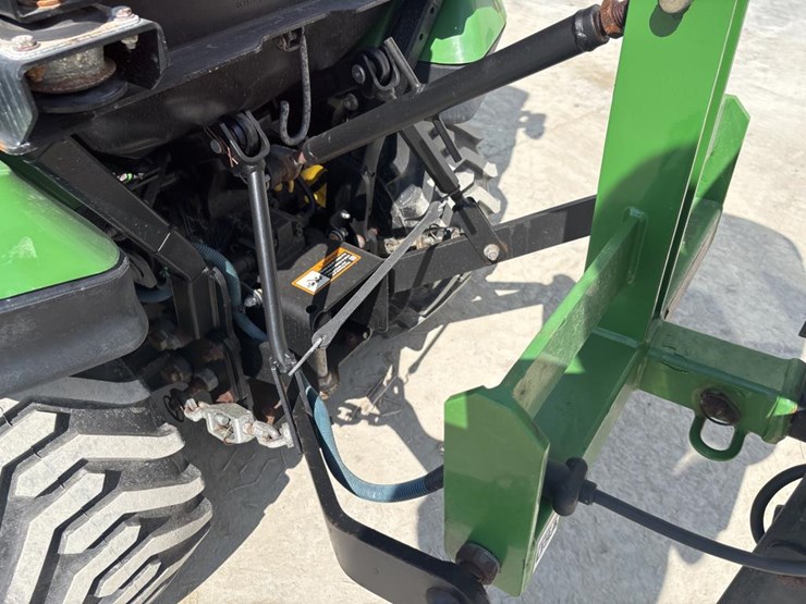 john-deere-1025-image-14