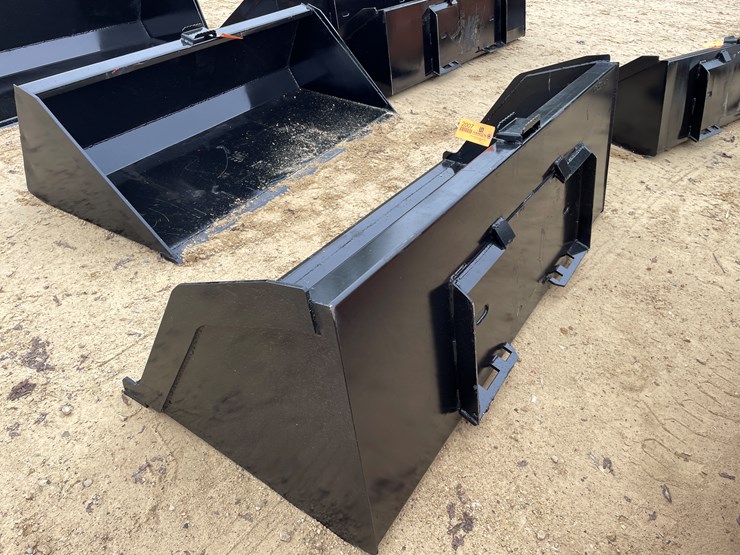 #2007-•-new-kc-84"-snow/litter-skid-steer-bucket-image-5