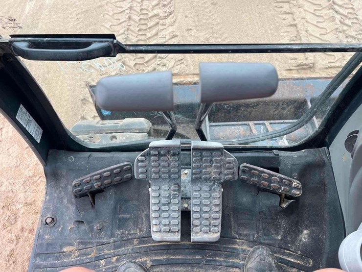 deere-75g-image-33