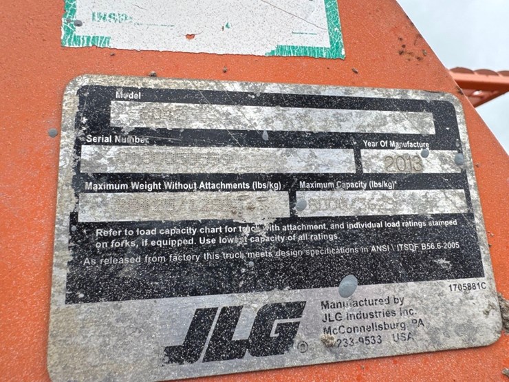 2013-jlg-8042-telescopic-forklift-image-12