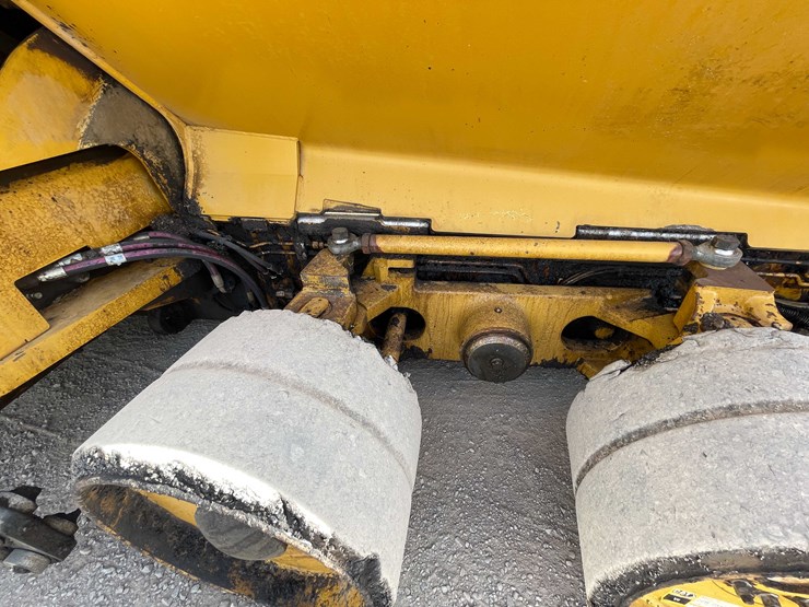 #8612-•-2019-cat-ap100f-asphalt-paver-(aps)-image-41