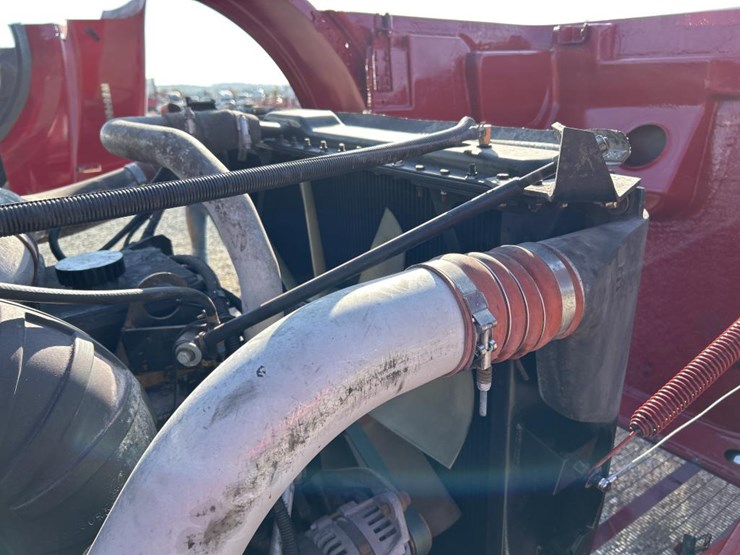 2002-peterbilt-357-image-55