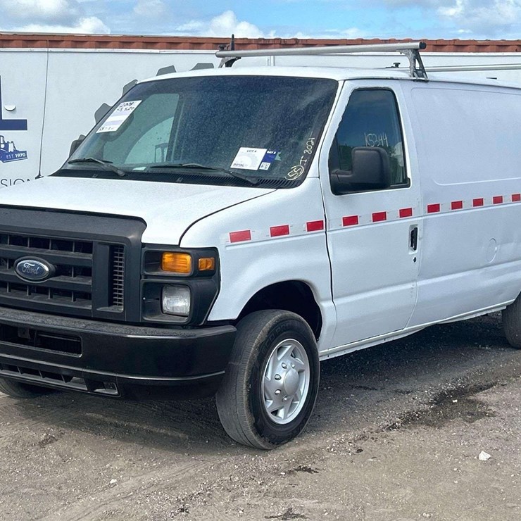2008 FORD E150