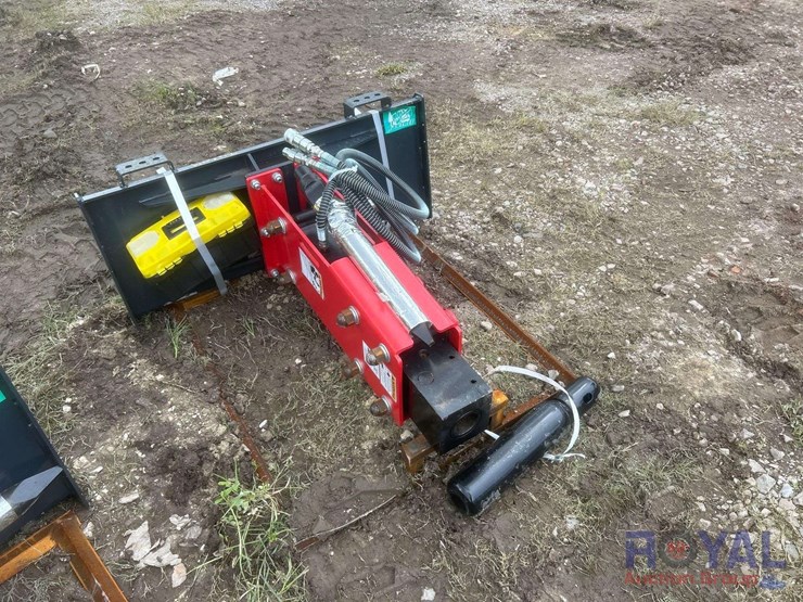 2025-raytree-rmh680-hydraulic-hammer-skid-steer-attachment-image-2