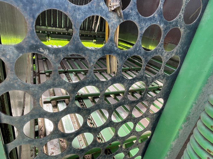 john-deere-200-image-24