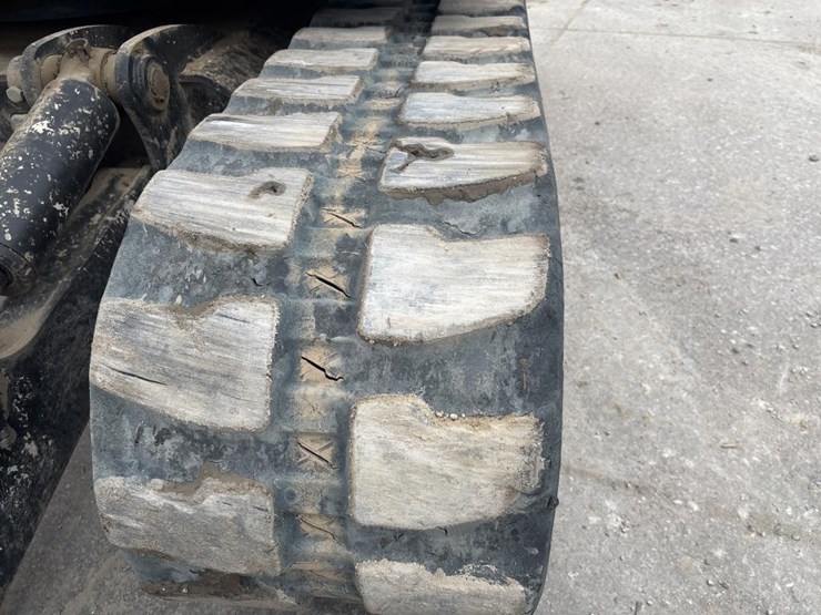 2019-bobcat-e85-image-57