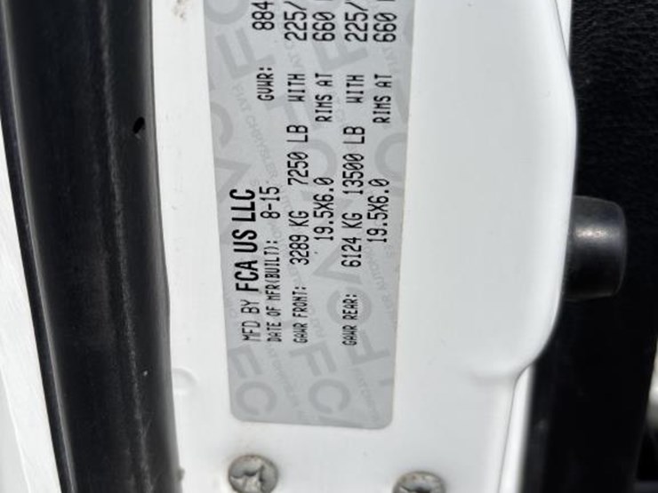 2016-dodge-ram-5500-image-55