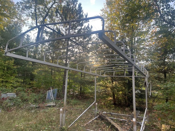 #1043-•-boat-lift-image-1