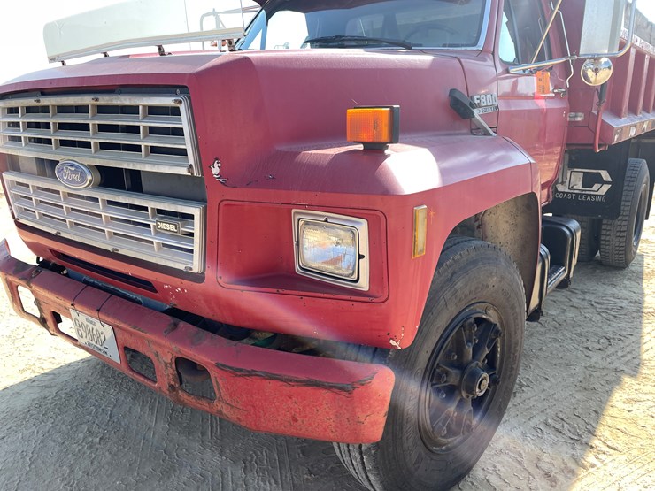 ford-f800-image-10