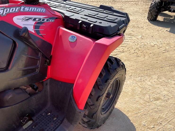 polaris-sportsman-700-image-14