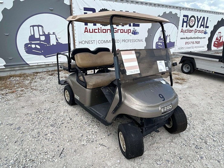 ez-go-electric-golf-cart-image-2