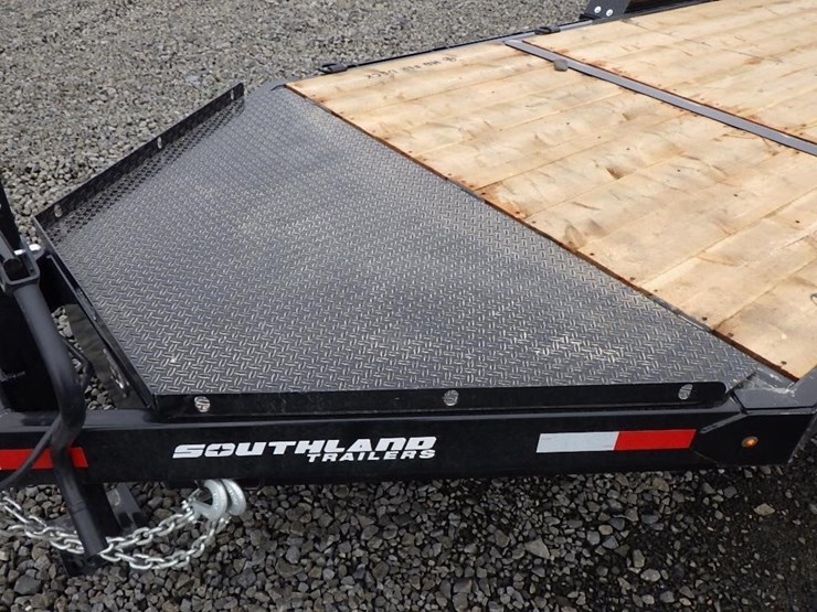 2025-southland-blat7-22'-t/a-tilt-deck-trailer-image-14