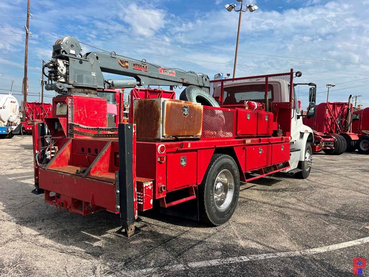 2017-international-durastar-4300-image-3