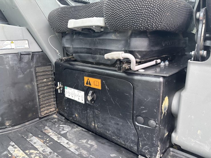 2019-bobcat-e85-image-50