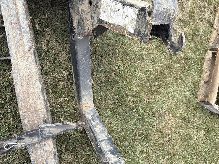 macdon-transport-hitch-image-13