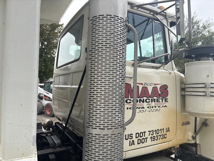 mack-rd688s-image-11