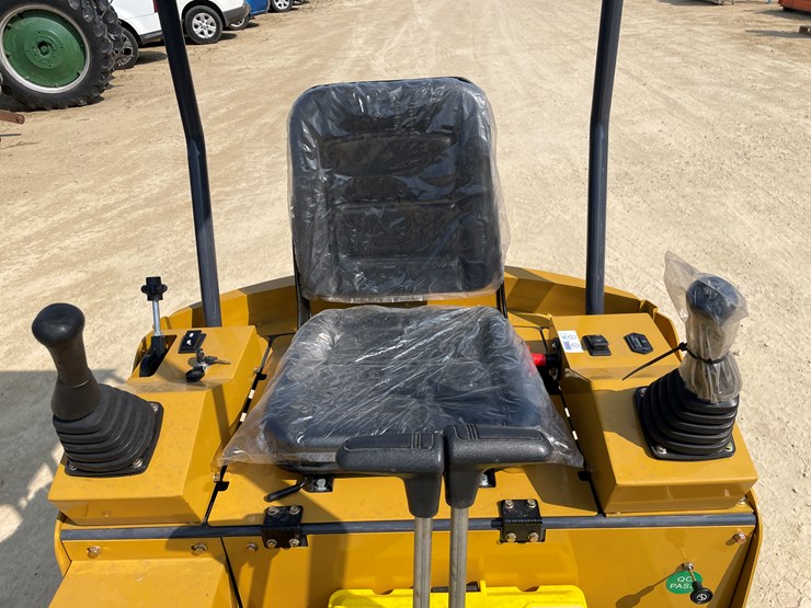 #213-•-new-rt15r-mini-excavator-image-21