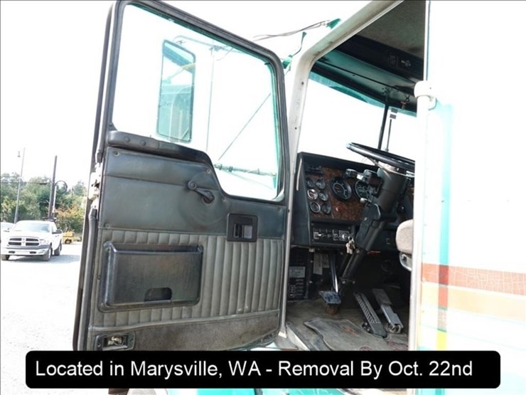 1997-kenworth-t800-image-17