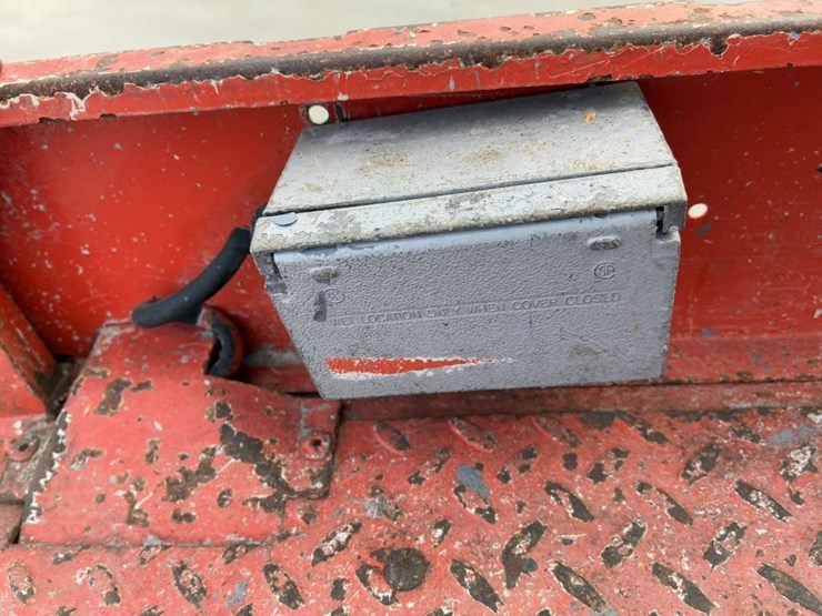 skyjack-sj-3219-scissor-lift-image-11