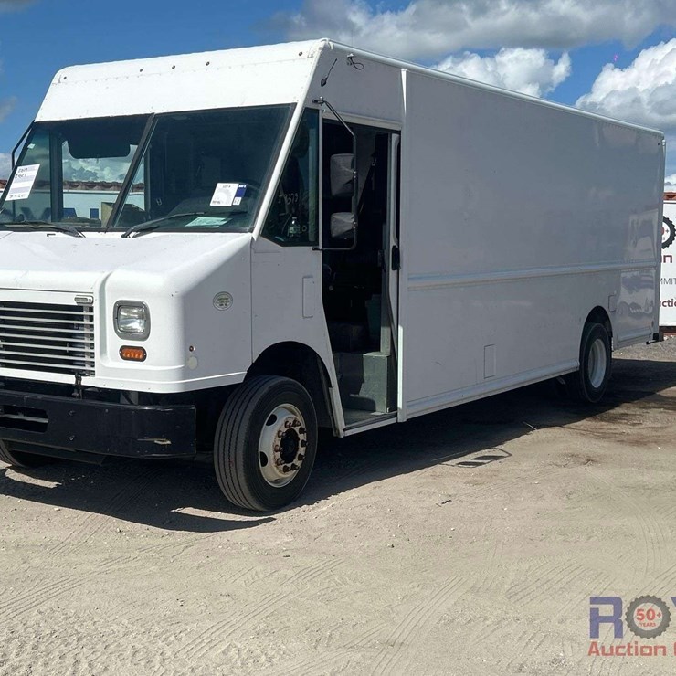 2017 Freightliner MT55 Box Truck