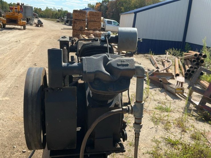 #157a-•-ingersol-rand-air-compressor-image-23